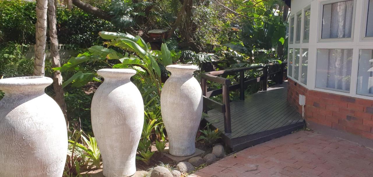 Summer Sand Holiday Cottages Scottburgh Exteriör bild